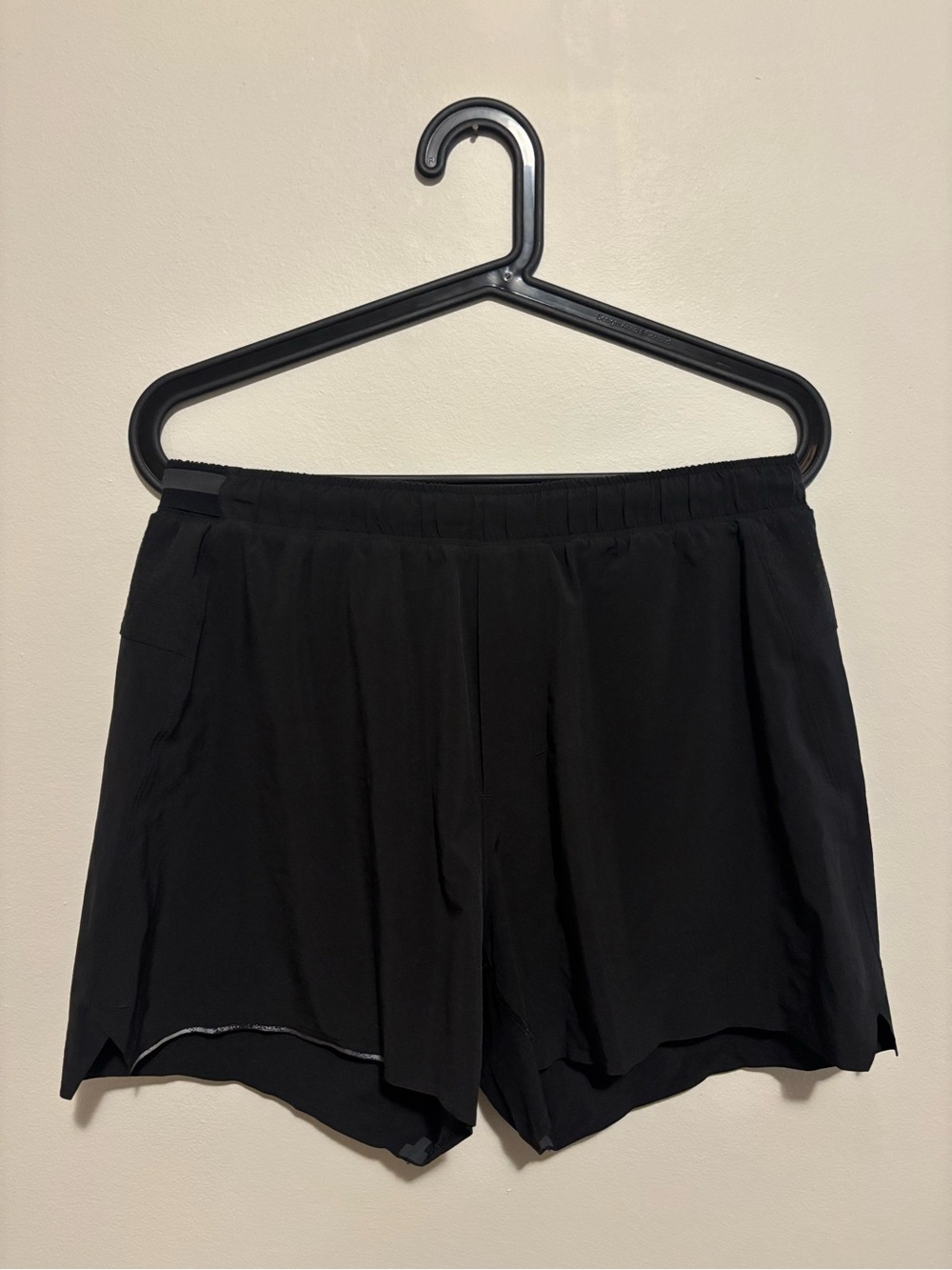 lululemon athletica Men's Black Athletic lined Shorts